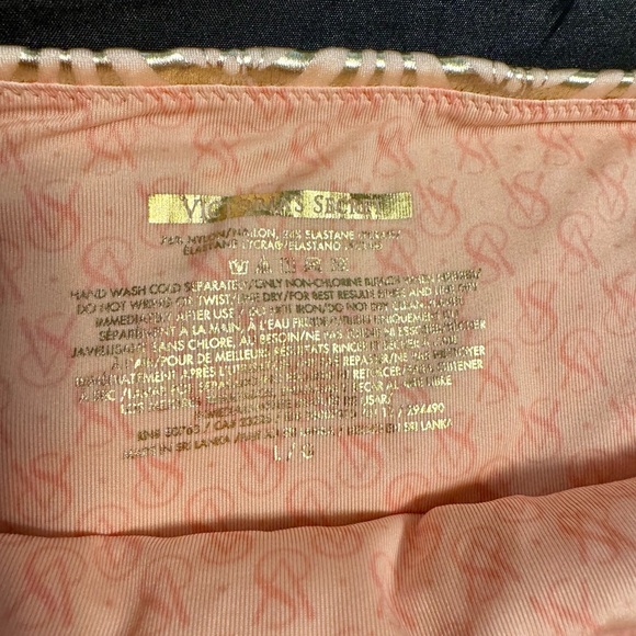 Victoria Secret bombshell bikini - Picture 4 of 5